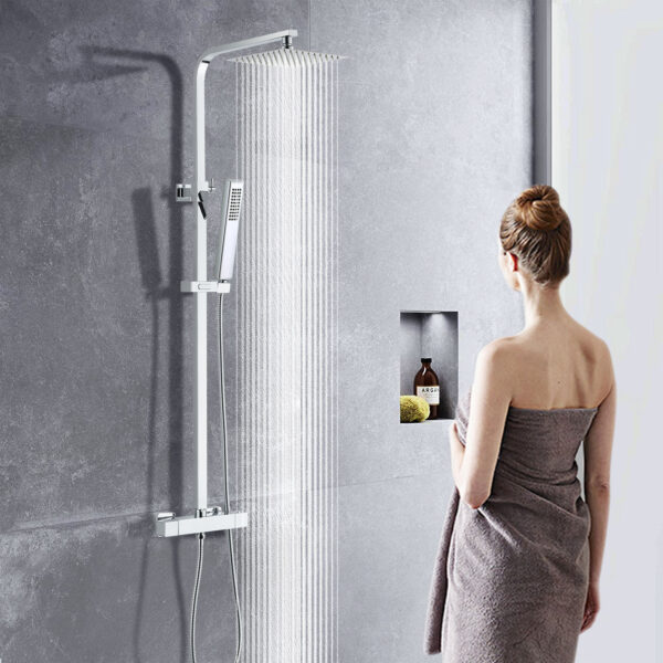 Stenska pravokotna kromirana tuš armatura s centralnim izpustom vode, blagovne znamke "Luxurious".