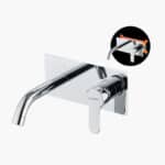 Επιτοίχια χρωμιωμένη βρύση, λαβή μονού μοχλού, μινιμαλιστικός σχεδιασμός. Το ένθετο δείχνει την πίσω όψη εγκατάστασης.